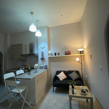 Appartement La Casa Al Centro " Vicino Al Centro Storico Di Napoli" Extérieur photo